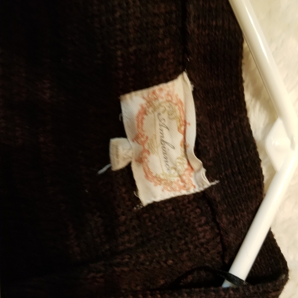 Sweater - Picture 2 of 2